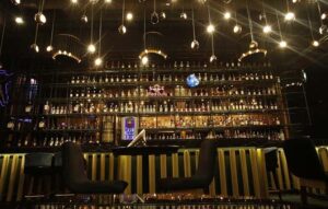 Read more about the article LIV Bar In Delhi Aerocity